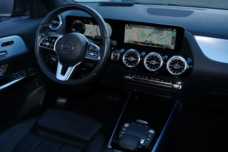 Mercedes-Benz GLA 250 din 2021 cu 107.720 km - oferta MER152465 - foto 35