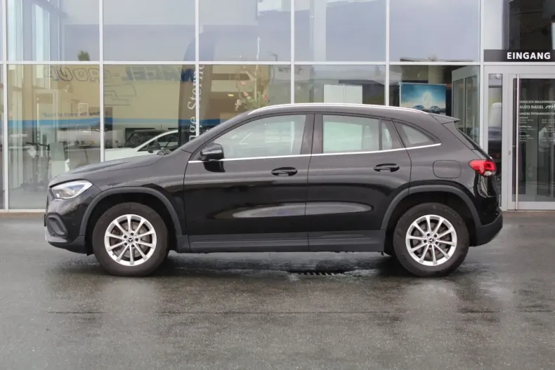 Mercedes-Benz GLA 250 din 2022 cu 83.737 km - oferta MER152466 - foto 2