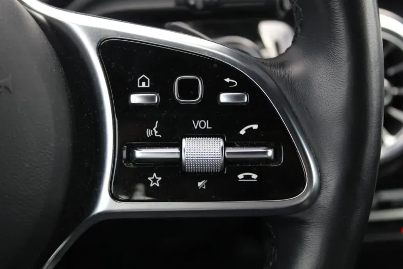 Mercedes-Benz GLA 250 din 2022 cu 83.737 km - oferta MER152466 - foto 10