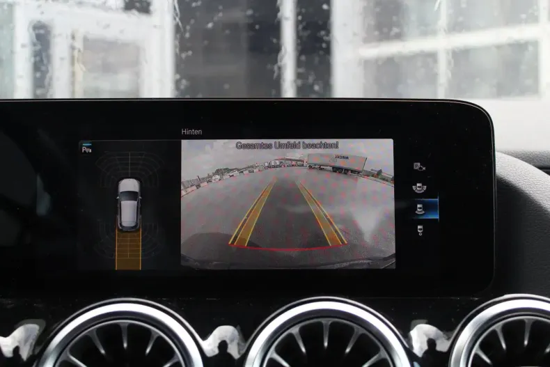 Mercedes-Benz GLA 250 din 2022 cu 83.737 km - oferta MER152466 - foto 12