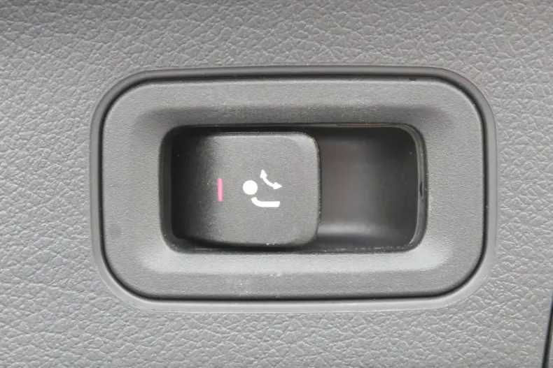 Mercedes-Benz GLA 250 din 2022 cu 83.737 km - oferta MER152466 - foto 15