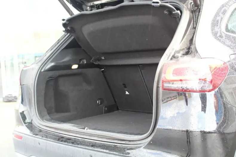 Mercedes-Benz GLA 250 din 2022 cu 83.737 km - oferta MER152466 - foto 18