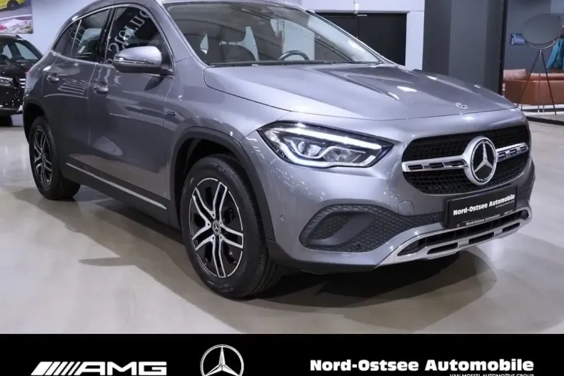 Mercedes-Benz GLA 250 din 2021 cu 86.156 km - oferta MER152473 - foto 1