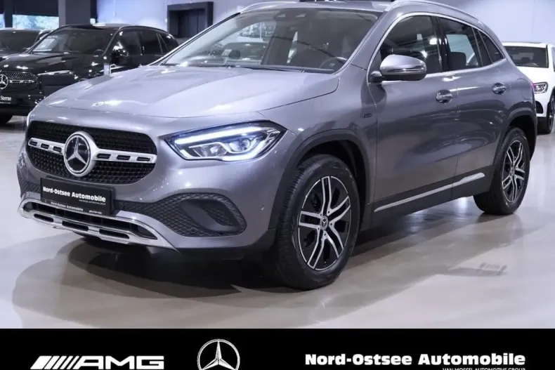 Mercedes-Benz GLA 250 din 2021 cu 86.156 km - oferta MER152473 - foto 3