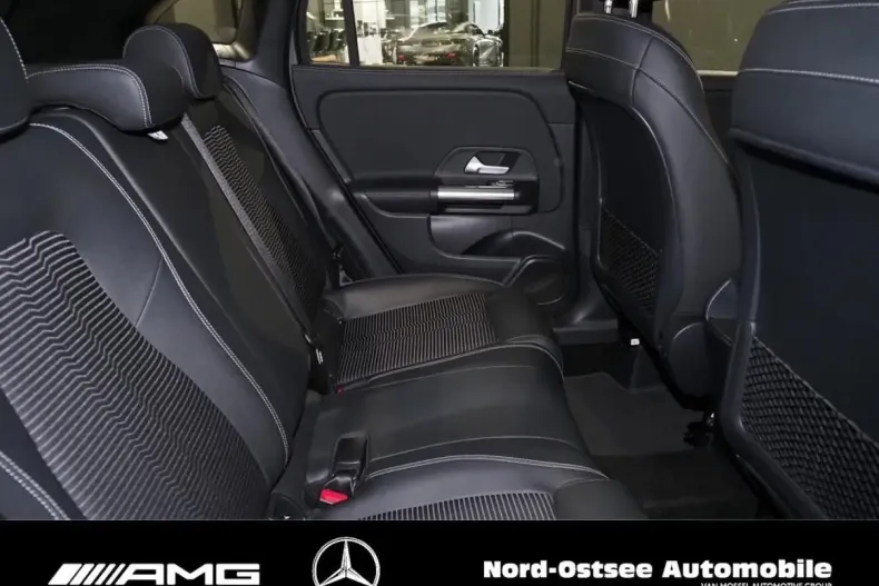 Mercedes-Benz GLA 250 din 2021 cu 86.156 km - oferta MER152473 - foto 11