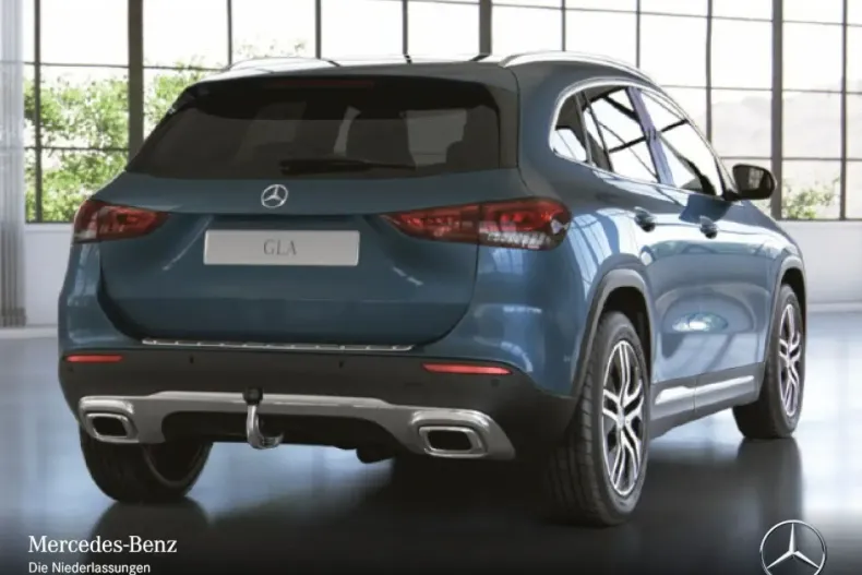 Mercedes-Benz GLA 200 din 2022 cu 106.433 km - oferta MER152475 - foto 5