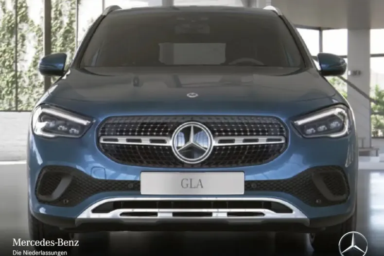 Mercedes-Benz GLA 200 din 2022 cu 106.433 km - oferta MER152475 - foto 7