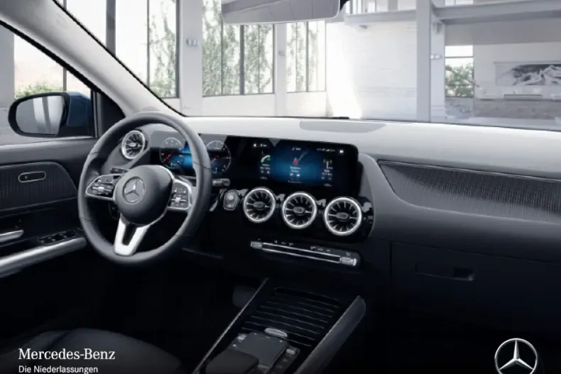 Mercedes-Benz GLA 200 din 2022 cu 106.433 km - oferta MER152475 - foto 11