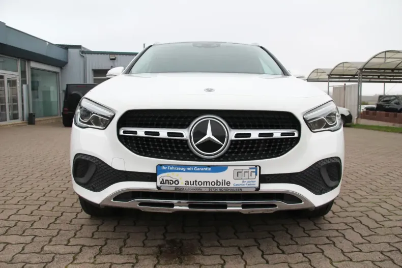 Mercedes-Benz GLA 200 din 2020 cu 79.800 km - oferta MER152477 - foto 5