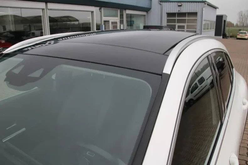 Mercedes-Benz GLA 200 din 2020 cu 79.800 km - oferta MER152477 - foto 11