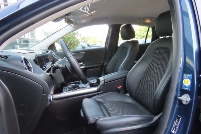 Mercedes-Benz GLA 200 din 2021 cu 79.526 km - oferta MER152478 - foto 6