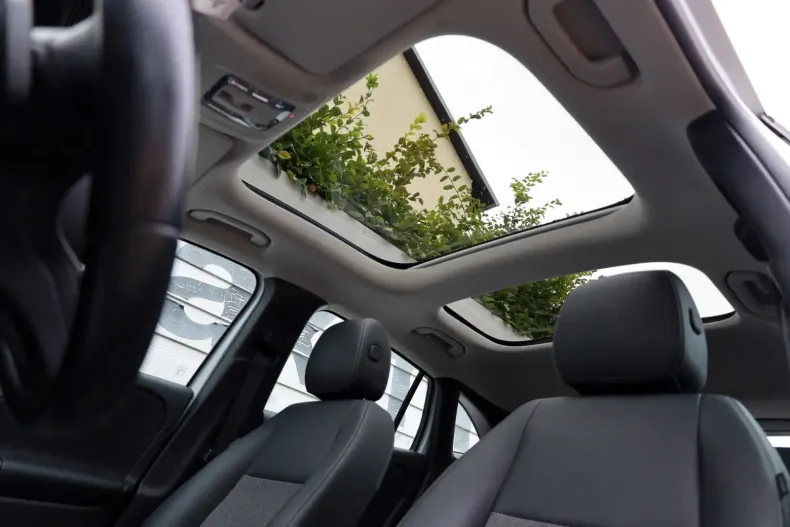 Mercedes-Benz GLA 200 din 2021 cu 92.860 km - oferta MER152479 - foto 8