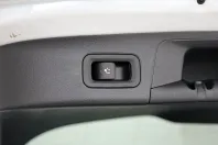 Mercedes-Benz GLA 200 din 2021 cu 92.860 km - oferta MER152479 - foto 26