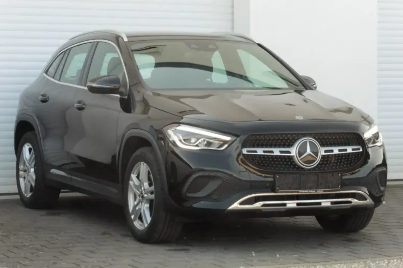 Mercedes-Benz GLA 200 din 2020 cu 110.850 km - oferta MER152480 - foto 1