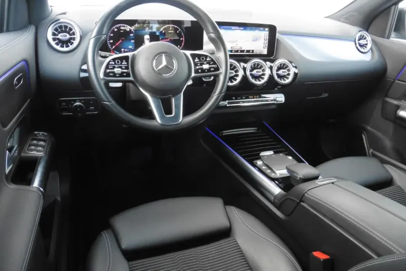 Mercedes-Benz GLA 200 din 2020 cu 110.850 km - oferta MER152480 - foto 5