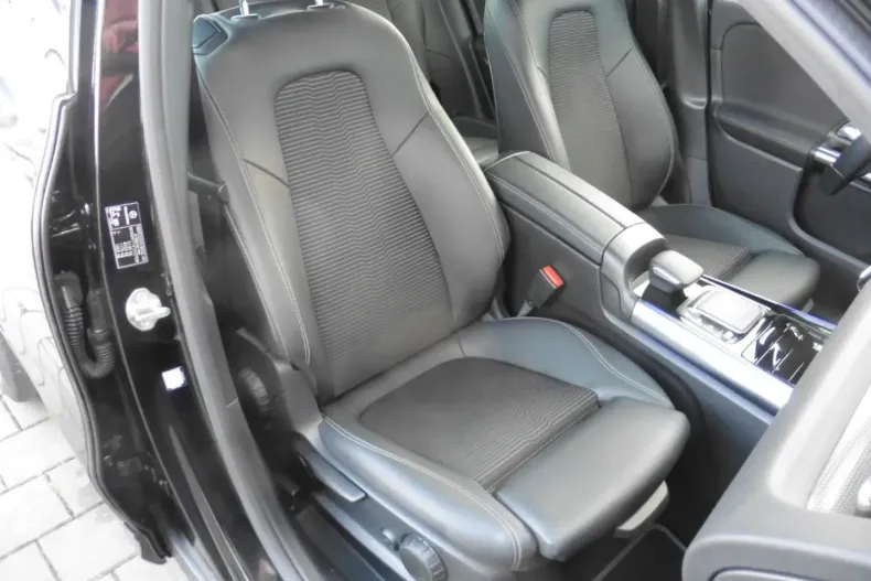 Mercedes-Benz GLA 200 din 2020 cu 110.850 km - oferta MER152480 - foto 8