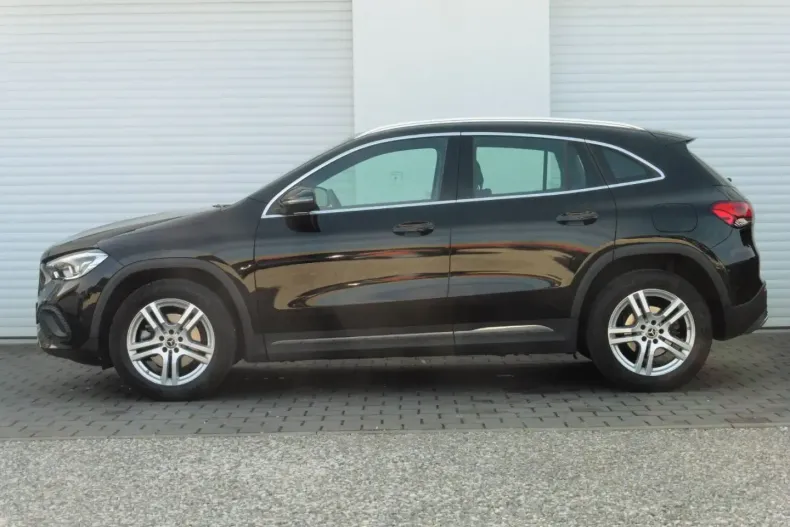 Mercedes-Benz GLA 200 din 2020 cu 110.850 km - oferta MER152480 - foto 14