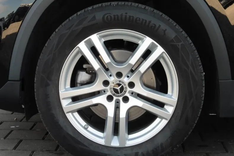 Mercedes-Benz GLA 200 din 2020 cu 110.850 km - oferta MER152480 - foto 15