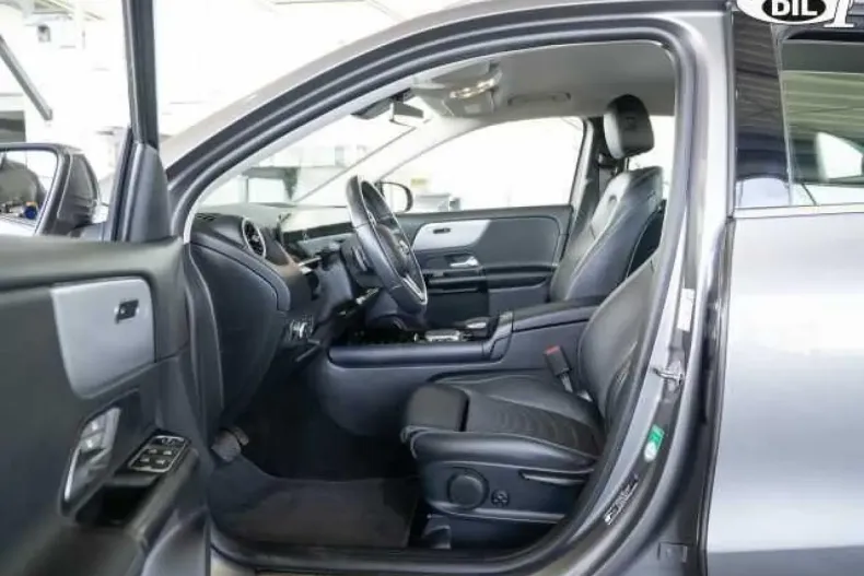 Mercedes-Benz GLA 200 din 2021 cu 114.000 km - oferta MER152481 - foto 5