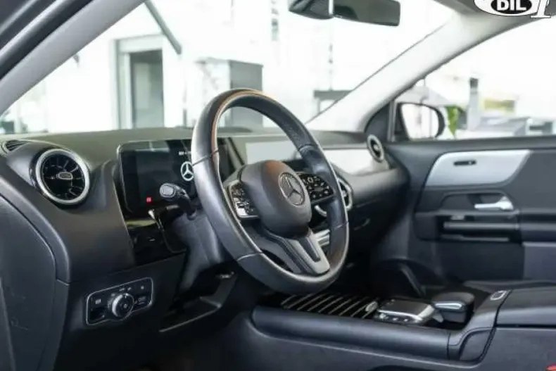 Mercedes-Benz GLA 200 din 2021 cu 114.000 km - oferta MER152481 - foto 8