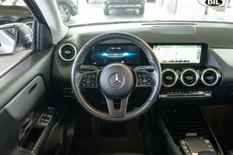 Mercedes-Benz GLA 200 din 2021 cu 114.000 km - oferta MER152481 - foto 10