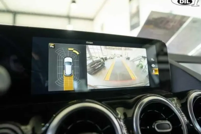 Mercedes-Benz GLA 200 din 2021 cu 114.000 km - oferta MER152481 - foto 11