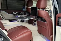 Mercedes-Benz GLS 600 din 2025 cu 19 km - oferta MER152483 - foto 9