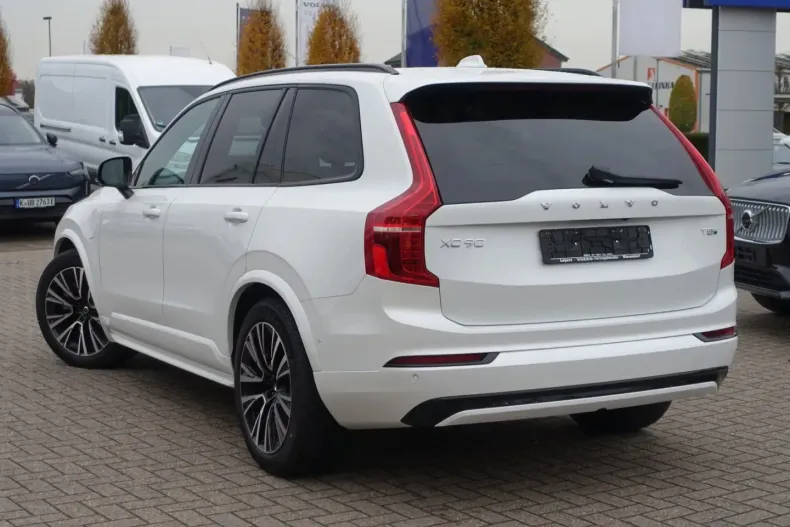 Volvo XC90 din 2024 cu 8.912 km - oferta VOL152485 - foto 3