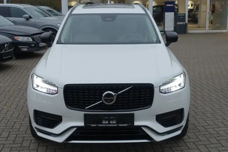 Volvo XC90 din 2024 cu 8.912 km - oferta VOL152485 - foto 6