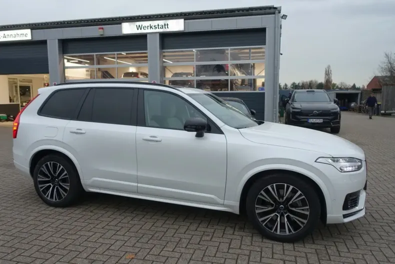Volvo XC90 din 2024 cu 8.912 km - oferta VOL152485 - foto 7