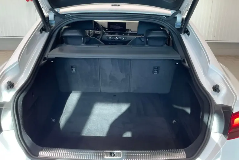 Audi A5 din 2022 cu 60.645 km - oferta AUD152498 - foto 6