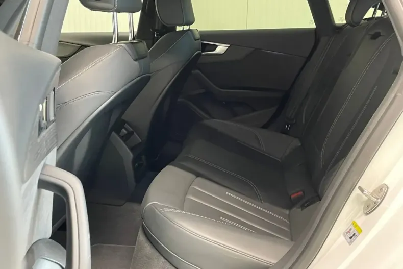 Audi A5 din 2022 cu 60.645 km - oferta AUD152498 - foto 21