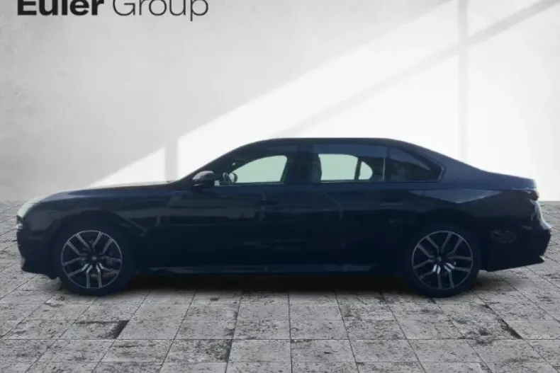 BMW 740 din 2024 cu 32.569 km - oferta BMW152500 - foto 3