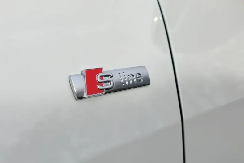 Audi A5 din 2025 cu 4.981 km - oferta AUD152501 - foto 22