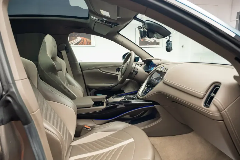 Aston Martin DBX din 2023 cu 26.550 km - oferta AST152504 - foto 9