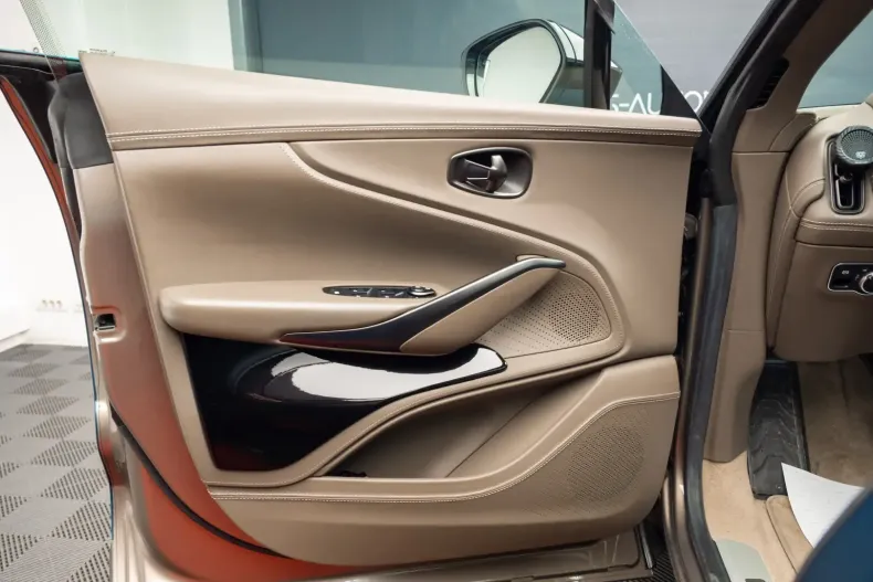 Aston Martin DBX din 2023 cu 26.550 km - oferta AST152504 - foto 20