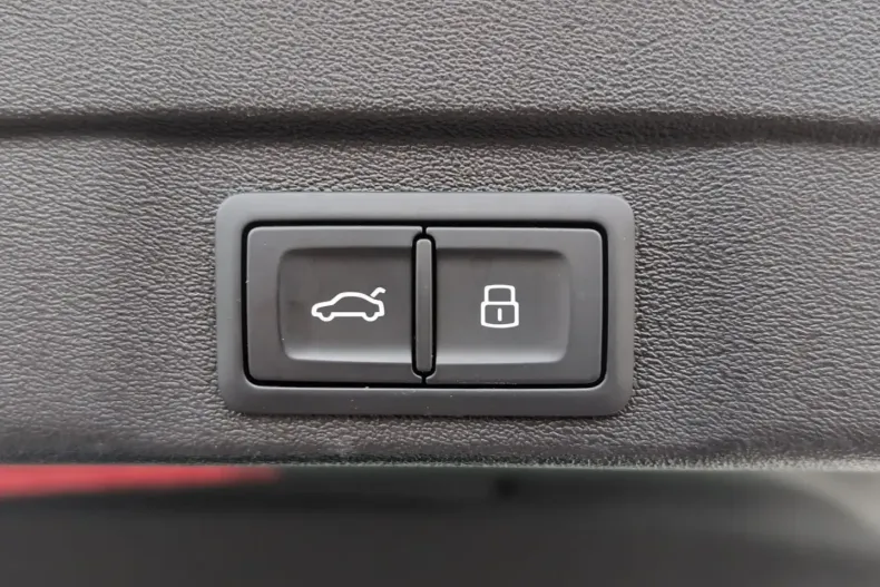 Audi A5 din 2024 cu 8.885 km - oferta AUD152508 - foto 11