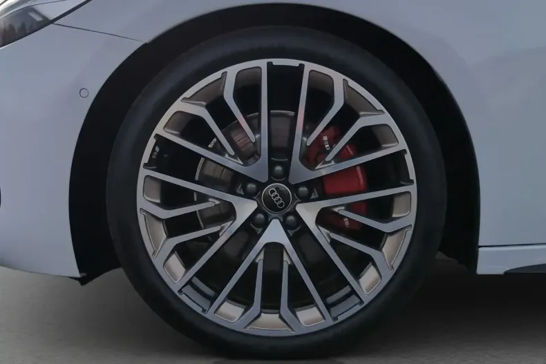 Audi A5 din 2024 cu 8.885 km - oferta AUD152508 - foto 12