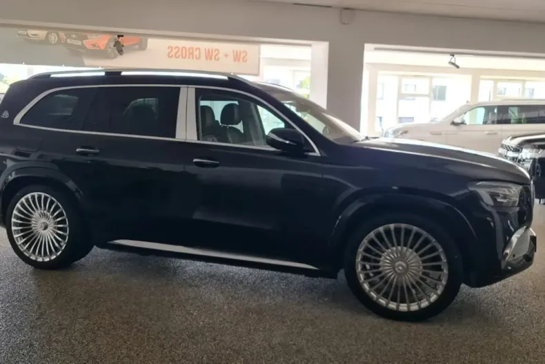 Mercedes-Benz GLS 600 din 2025 cu 25 km - oferta MER152509 - foto 8