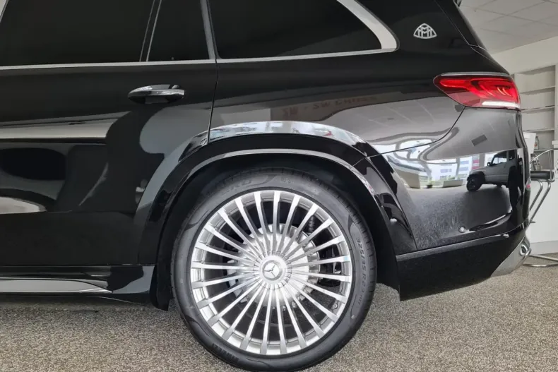Mercedes-Benz GLS 600 din 2025 cu 25 km - oferta MER152509 - foto 9