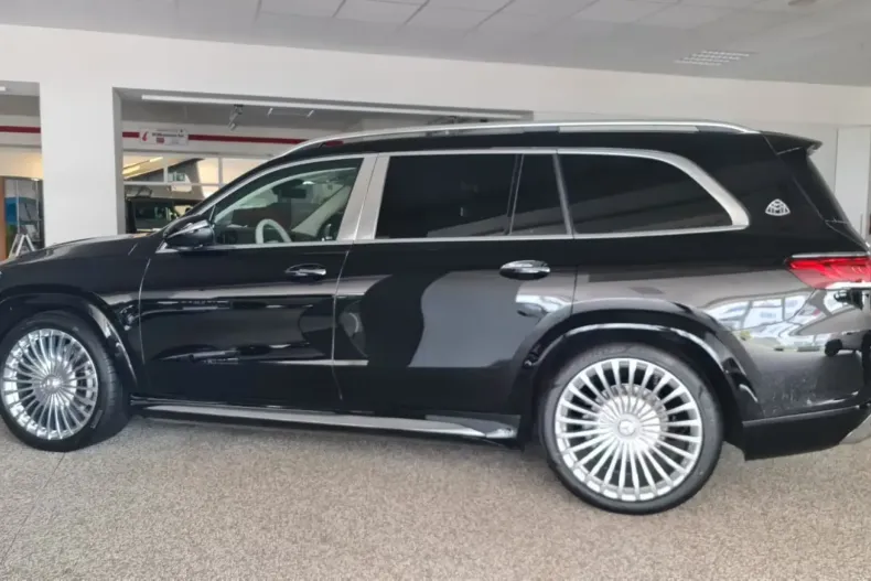 Mercedes-Benz GLS 600 din 2025 cu 25 km - oferta MER152509 - foto 12