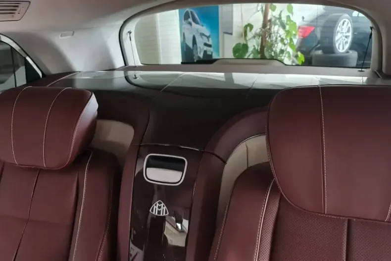 Mercedes-Benz GLS 600 din 2025 cu 25 km - oferta MER152509 - foto 17