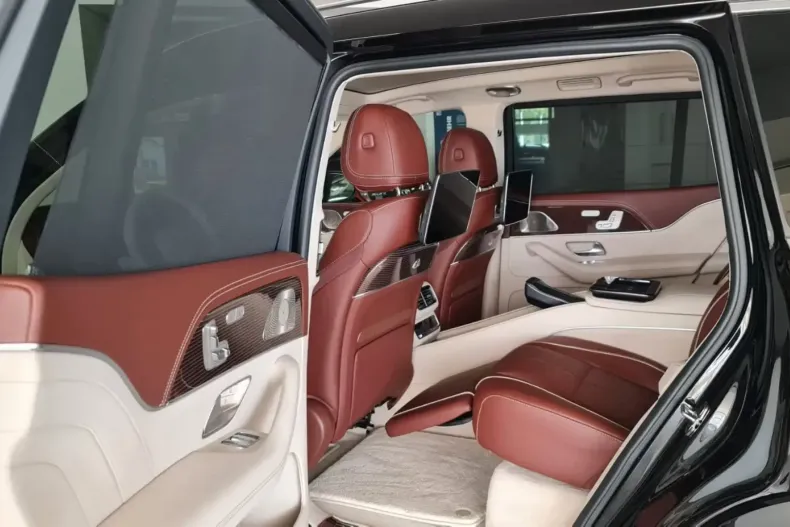 Mercedes-Benz GLS 600 din 2025 cu 25 km - oferta MER152509 - foto 20