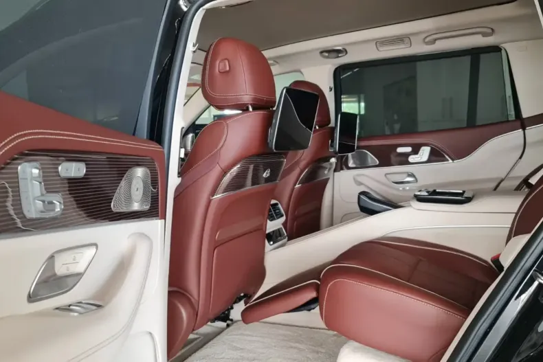 Mercedes-Benz GLS 600 din 2025 cu 25 km - oferta MER152509 - foto 23