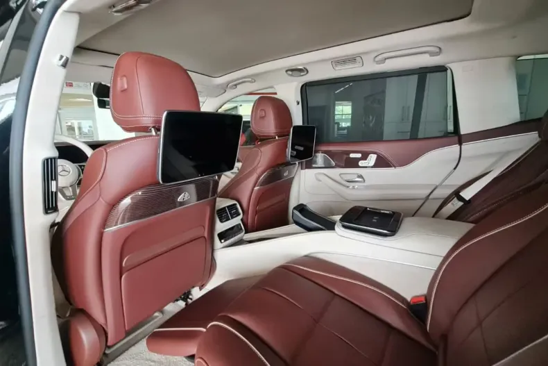 Mercedes-Benz GLS 600 din 2025 cu 25 km - oferta MER152509 - foto 30