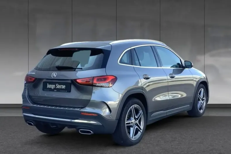 Mercedes-Benz GLA 180 din 2023 cu 40.569 km - oferta MER152519 - foto 2