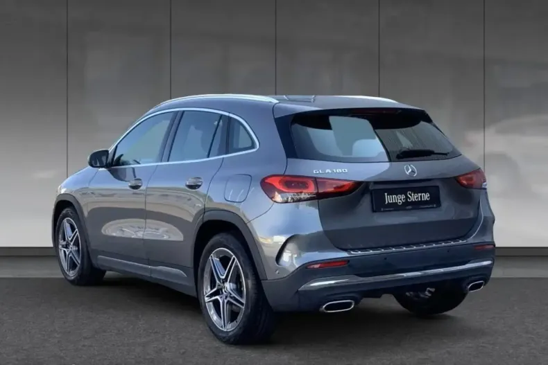 Mercedes-Benz GLA 180 din 2023 cu 40.569 km - oferta MER152519 - foto 3