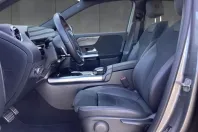 Mercedes-Benz GLA 180 din 2023 cu 40.569 km - oferta MER152519 - foto 11