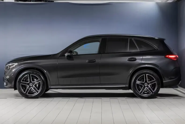 Mercedes-Benz GLC 220 din 2024 cu 16.622 km - oferta MER152533 - foto 5