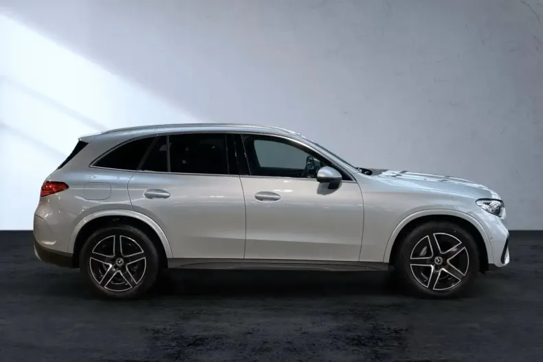 Mercedes-Benz GLC 200 din 2024 cu 12.390 km - oferta MER152537 - foto 6